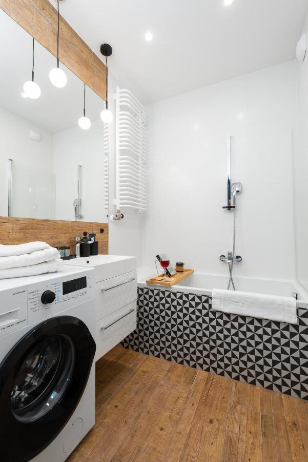 קטוביץ Kairos Apartments -Tower II Premium - Darmowy Parking, Silownia, Sauna - Scisle Centrum מראה חיצוני תמונה