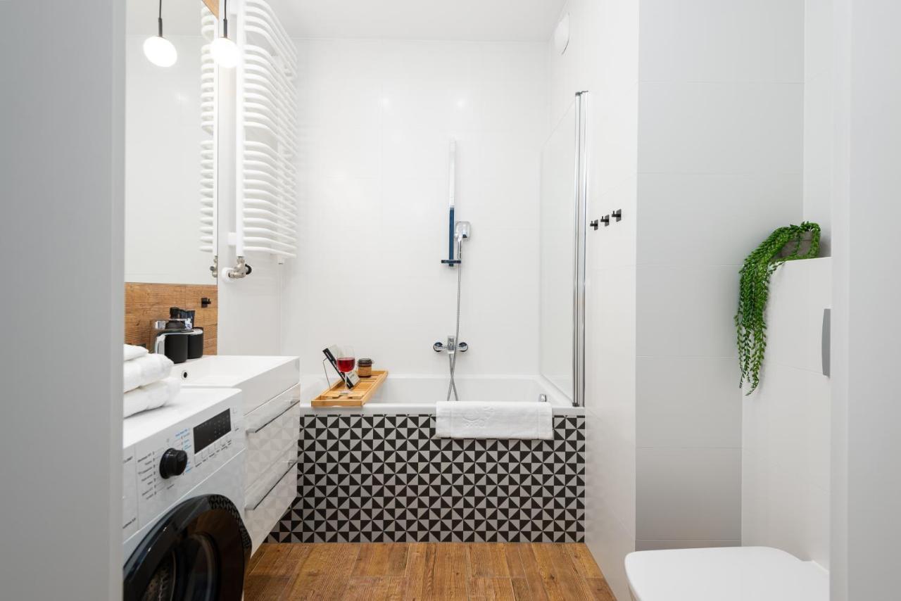 קטוביץ Kairos Apartments -Tower II Premium - Darmowy Parking, Silownia, Sauna - Scisle Centrum מראה חיצוני תמונה